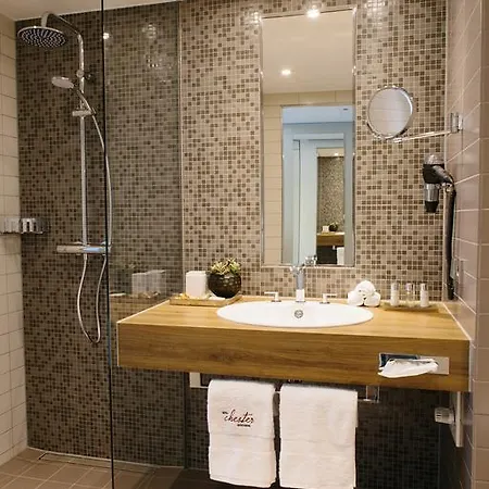 Hotel Chester 4*